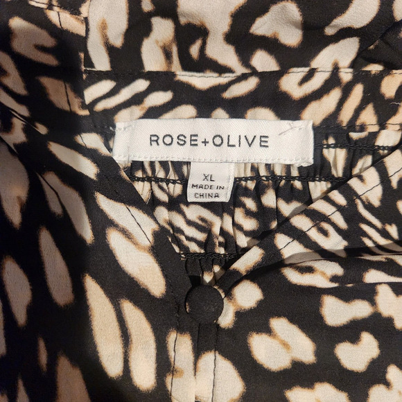 Rose & Olive Black White Animal Print Button Up Blouse Size XL Business Career - Picture 2 of 11